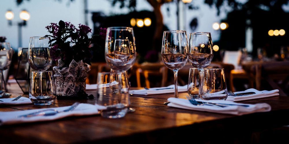 Guía rápida para elegir la cristalería adecuada según tu carta